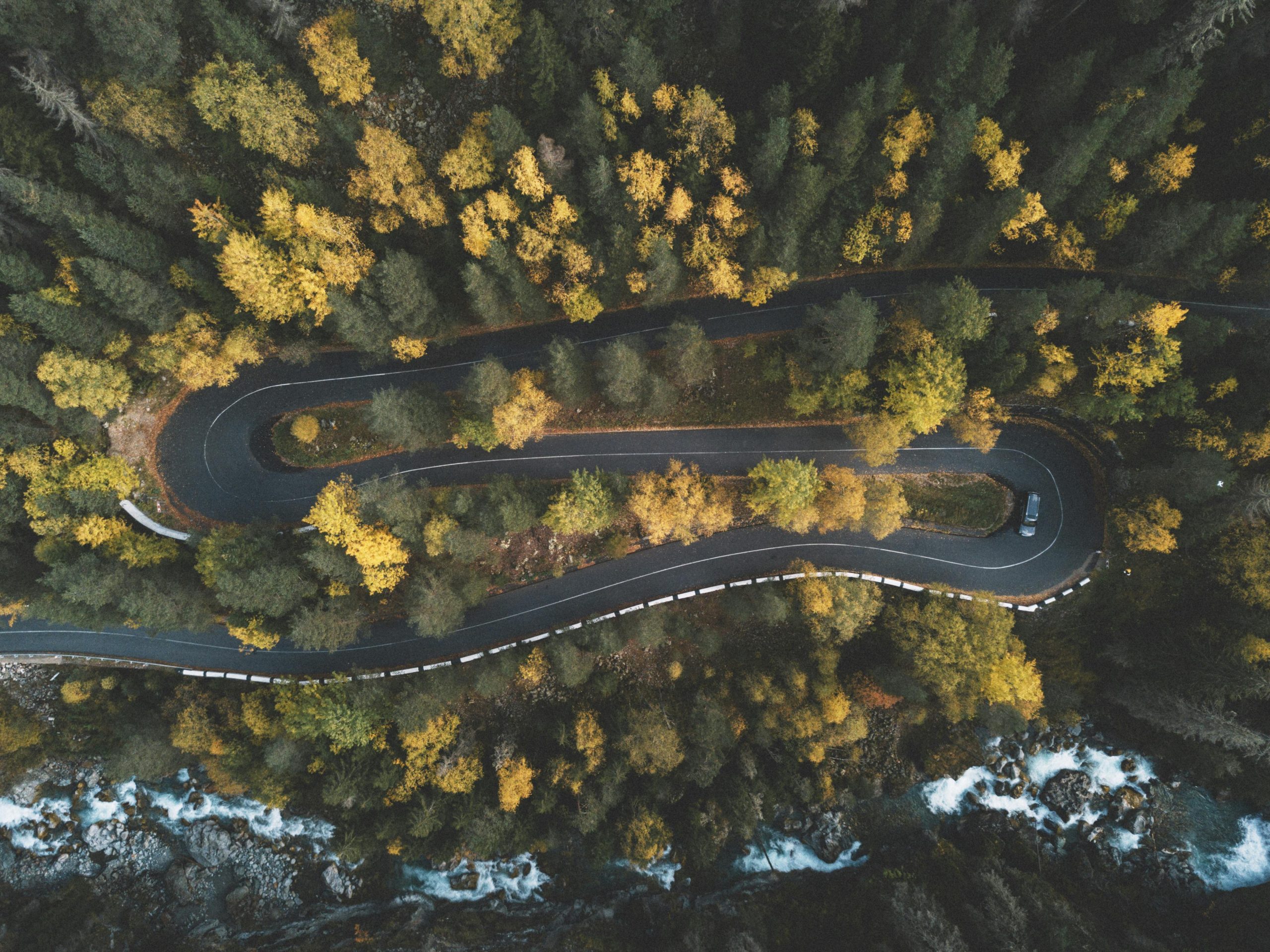 Georgia road trip guides: a mountain road seen from above